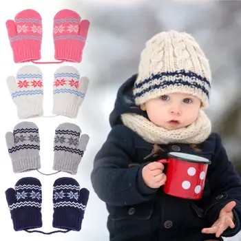 Топлите сладки плетени калъф за бебешки ръкавици с снежинками, ръкавици с пълни пръсти, дебели коралов руно