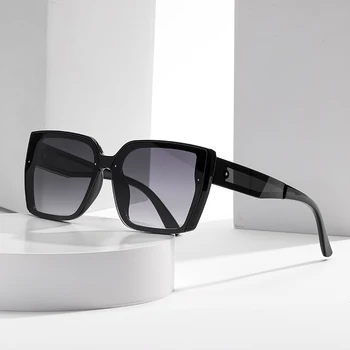 В Европа и Съединените Щати нови модерни дамски слънчеви очила в малки рамки очила 